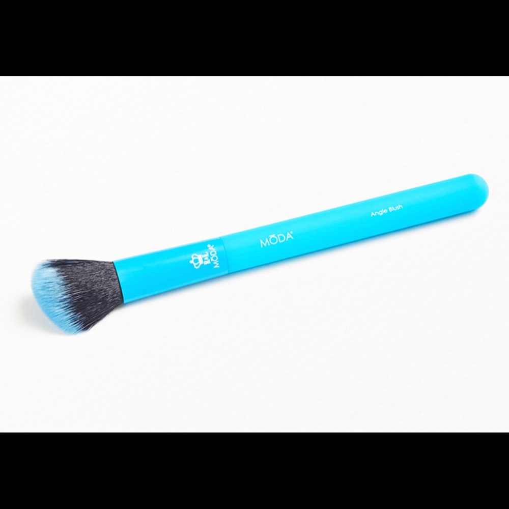 MODA Brush - Neon Angle Contour/Blush Brush - Blue